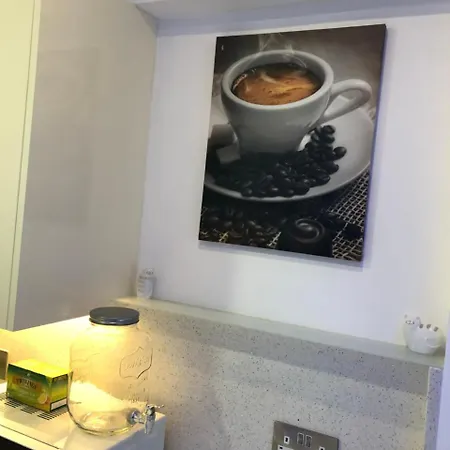 Luxury 2 Bed Next To The Apartamento