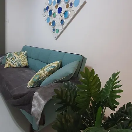 Luxury 2 Bed Next To The *